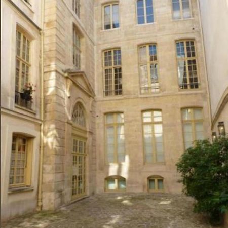 Charming Cosy Triplex In Trendy Marais Lägenhet Paris Exteriör bild