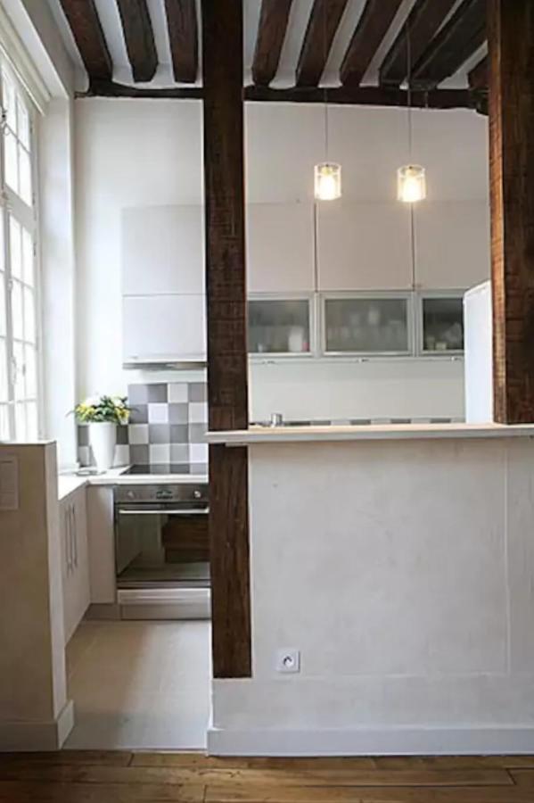 Charming Cosy Triplex In Trendy Marais Lägenhet Paris Exteriör bild